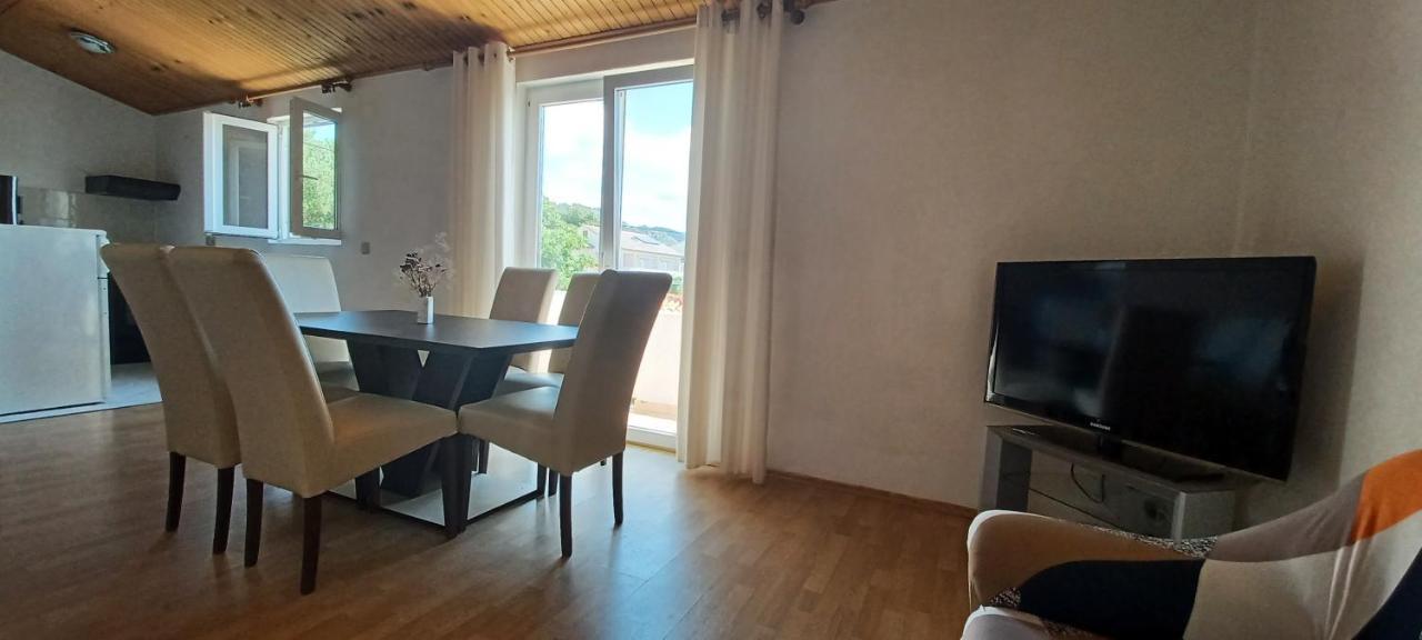 Apartments & Rooms Mila Banjol Ngoại thất bức ảnh